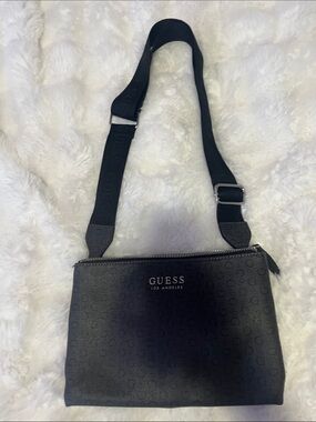 GUESS Black Logo-Print Messenger Bag